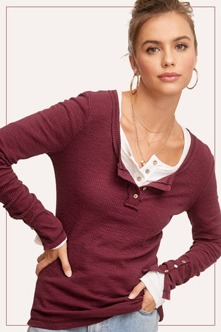 Ribbed Fitted Long Sleeve Henley in Wine