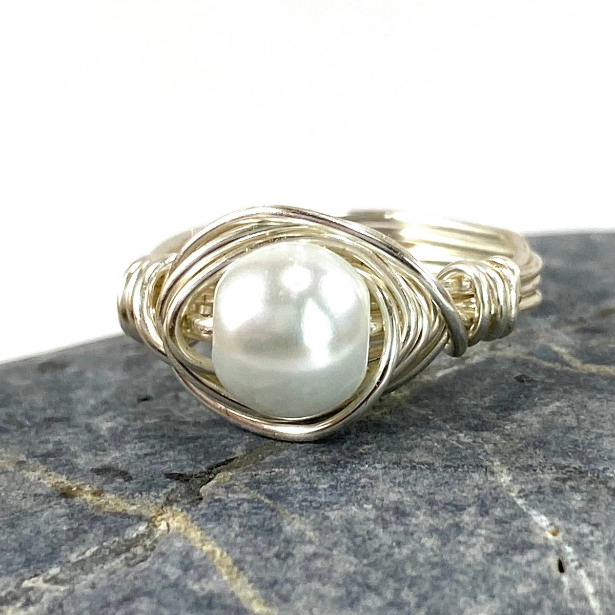 White Pearl Silver Wire Wrapped Ring – Odeon