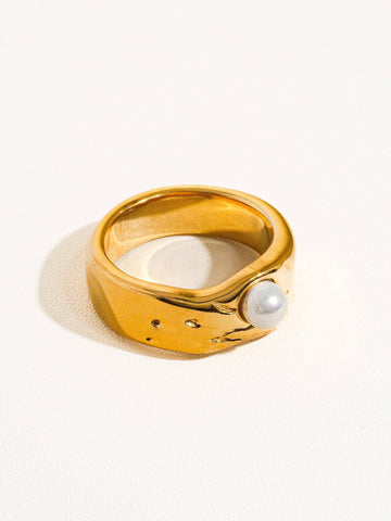 18K Gold Plated Non-Tarnish Pearl Band Ring
