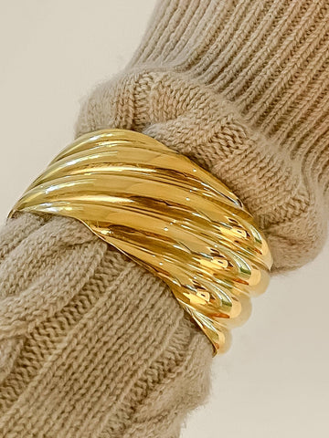 18K Gold Plated Non-Tarnish Wavy Bold Bangle