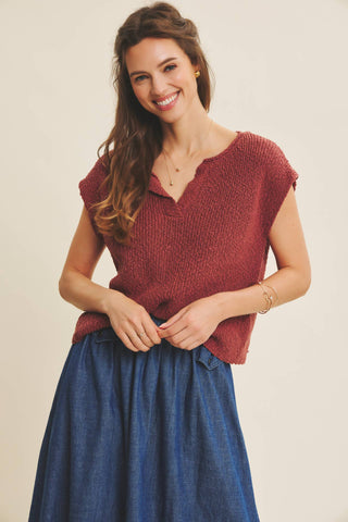 Slub Knit Sweater Top with Split Neck in Marsala