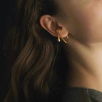 Geometric Fluid Line Ear Cuff